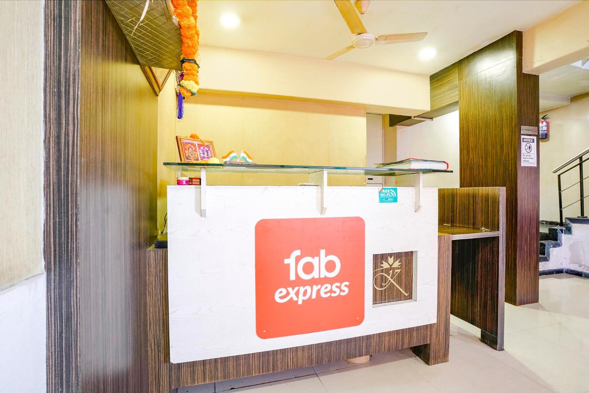 Fabexpress Kuber - Nr Apmc Vashi, Navi Mumbai Hotel Ngoại thất bức ảnh